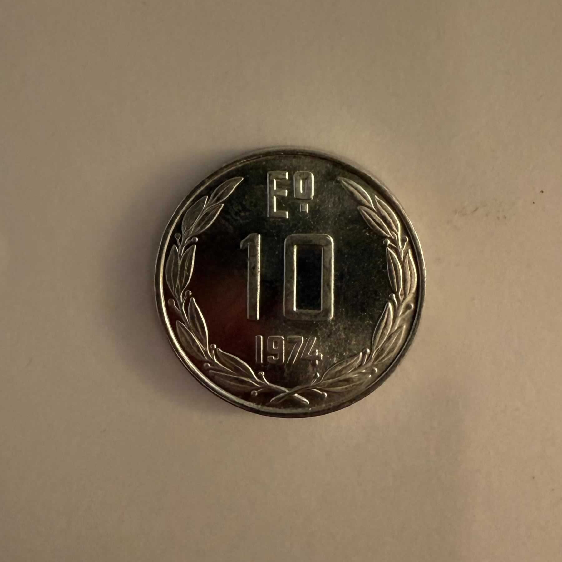 Anverso de 10 Escudos, 1974, Chile · 1960 - 1975