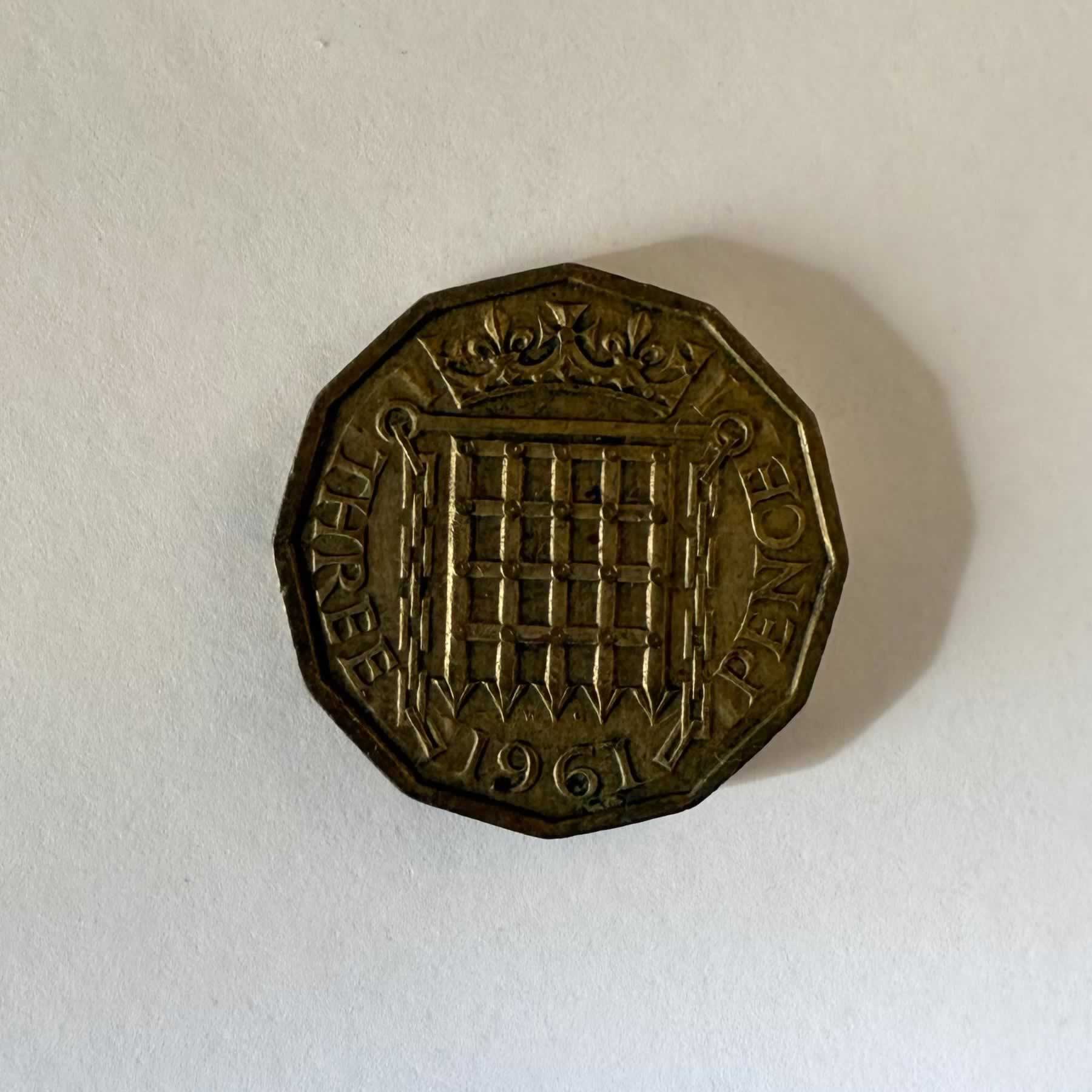 Anverso de 3 Pence, 1961, Reino Unido · Reina Elizabeth II 1953 - 1967