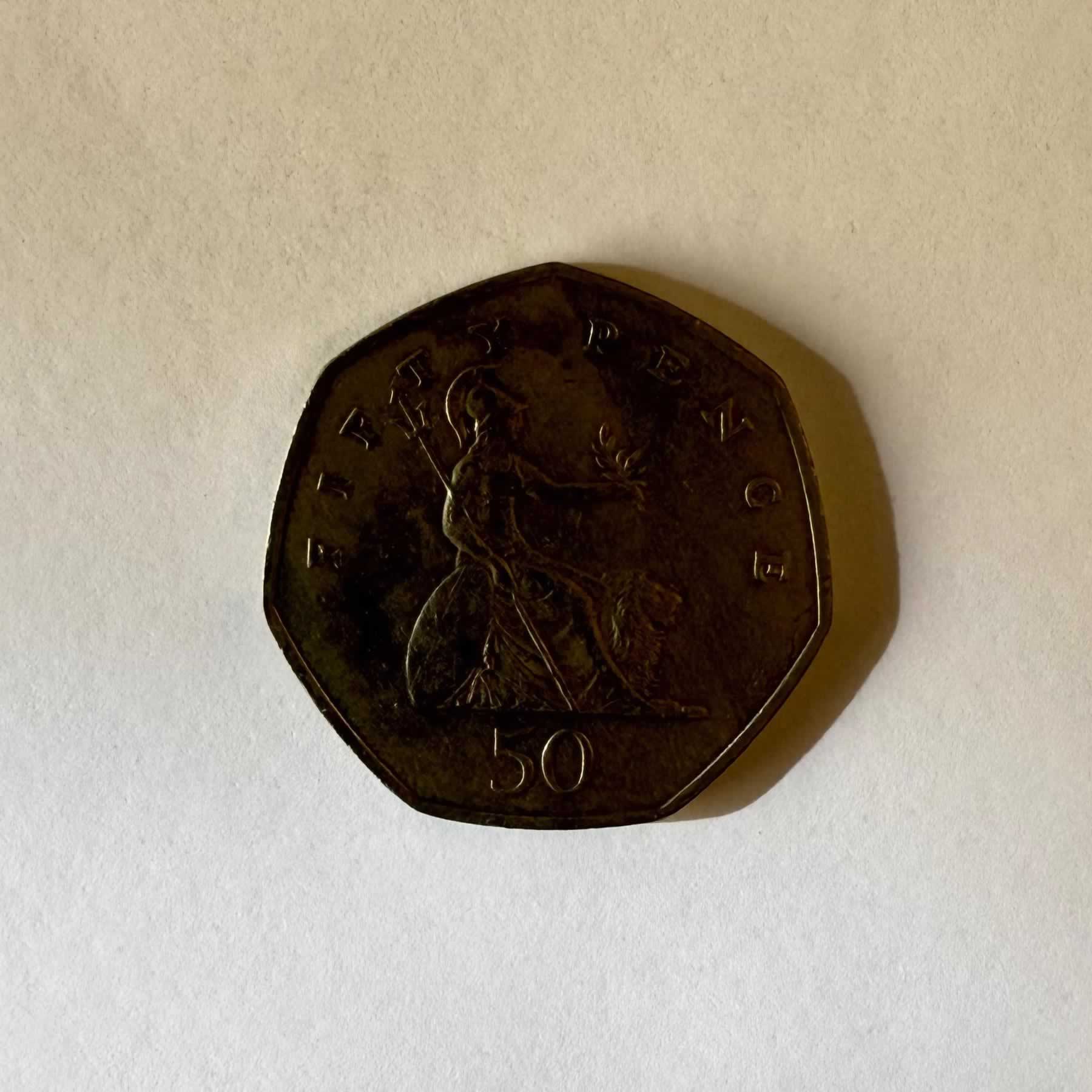 Anverso de 50 Pence, 2001
