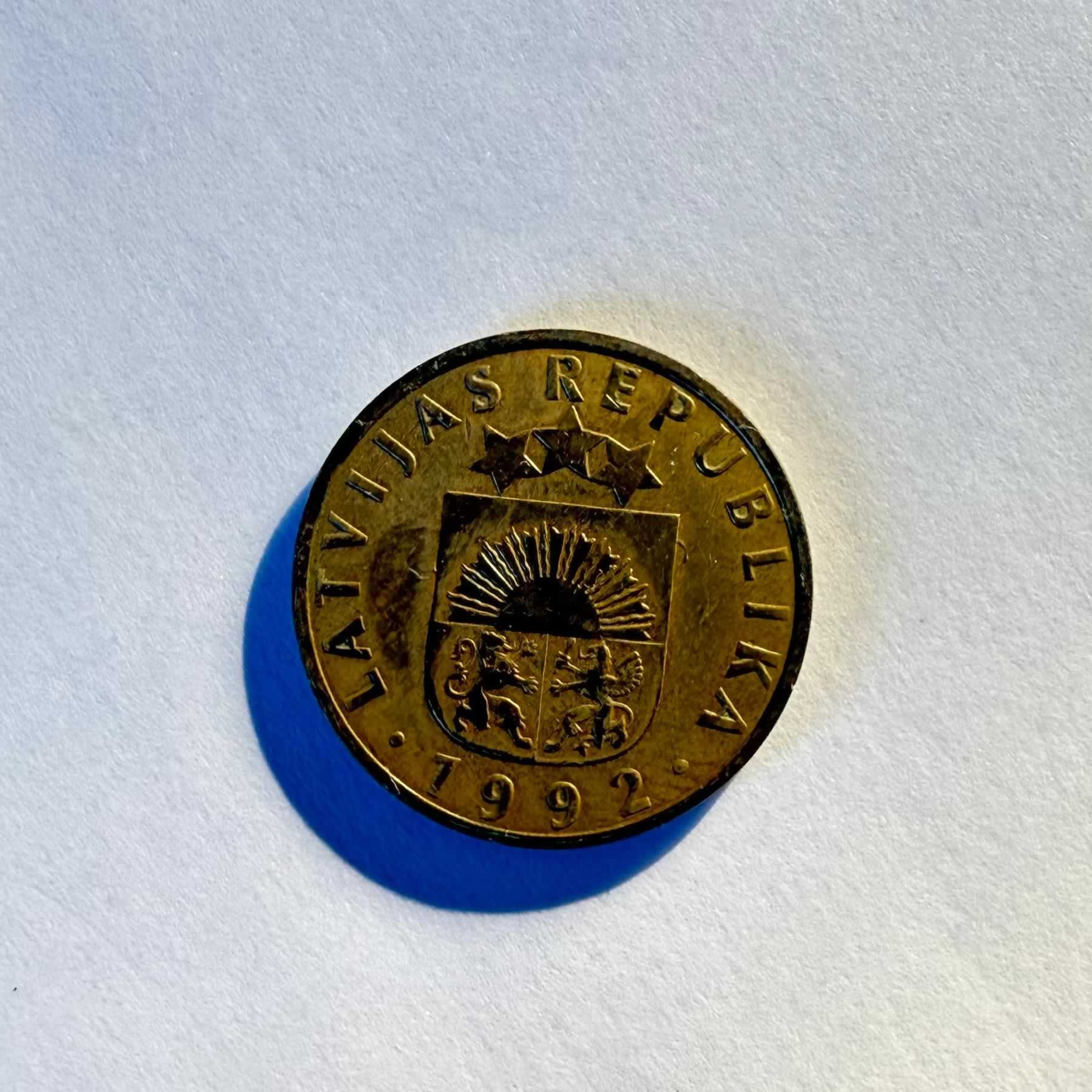 Reverso de 20 Santimu, 1992
