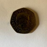 Reverso de 50 Pence, 2001