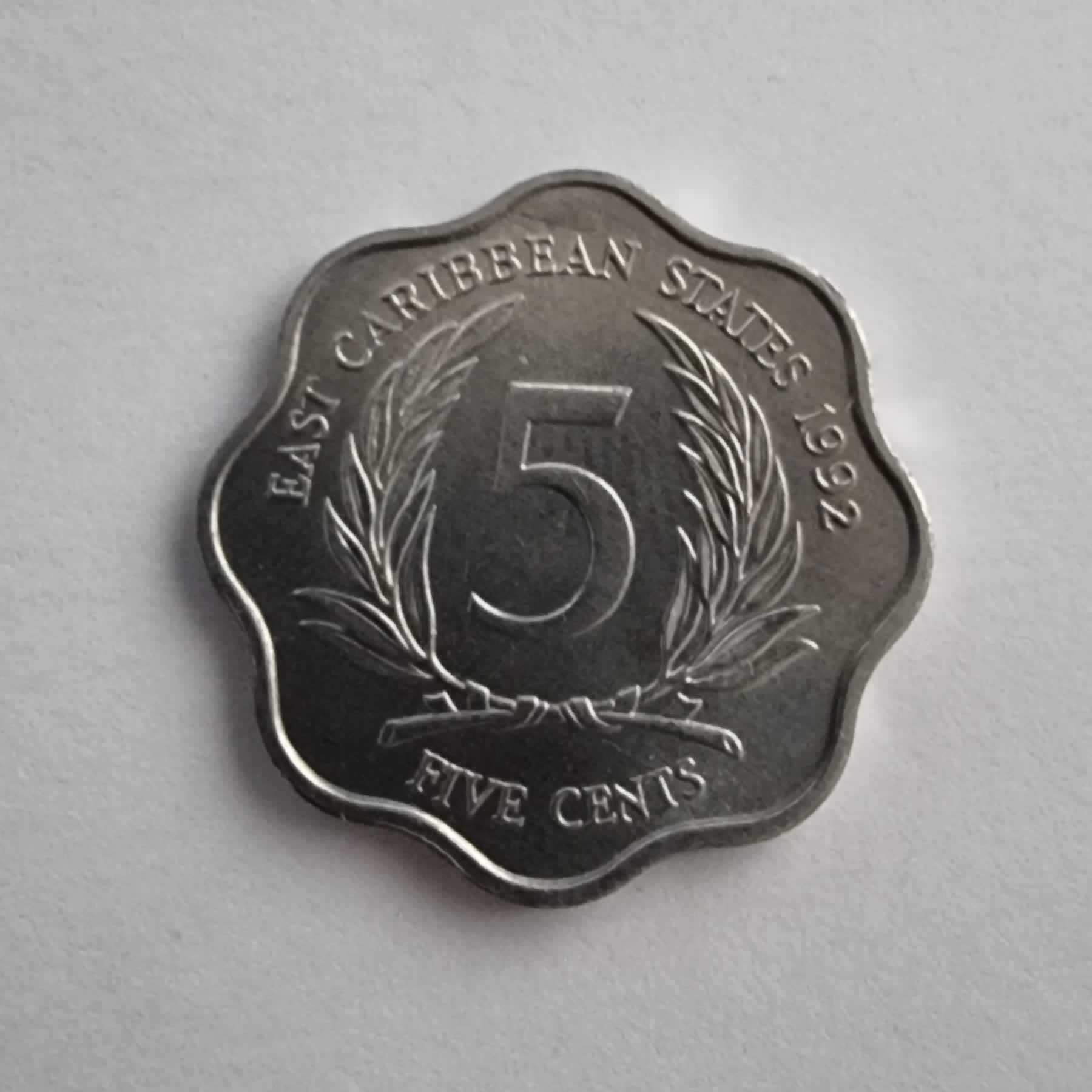 Reverso de 5 Cents, 1992, Estados Caribeños del este