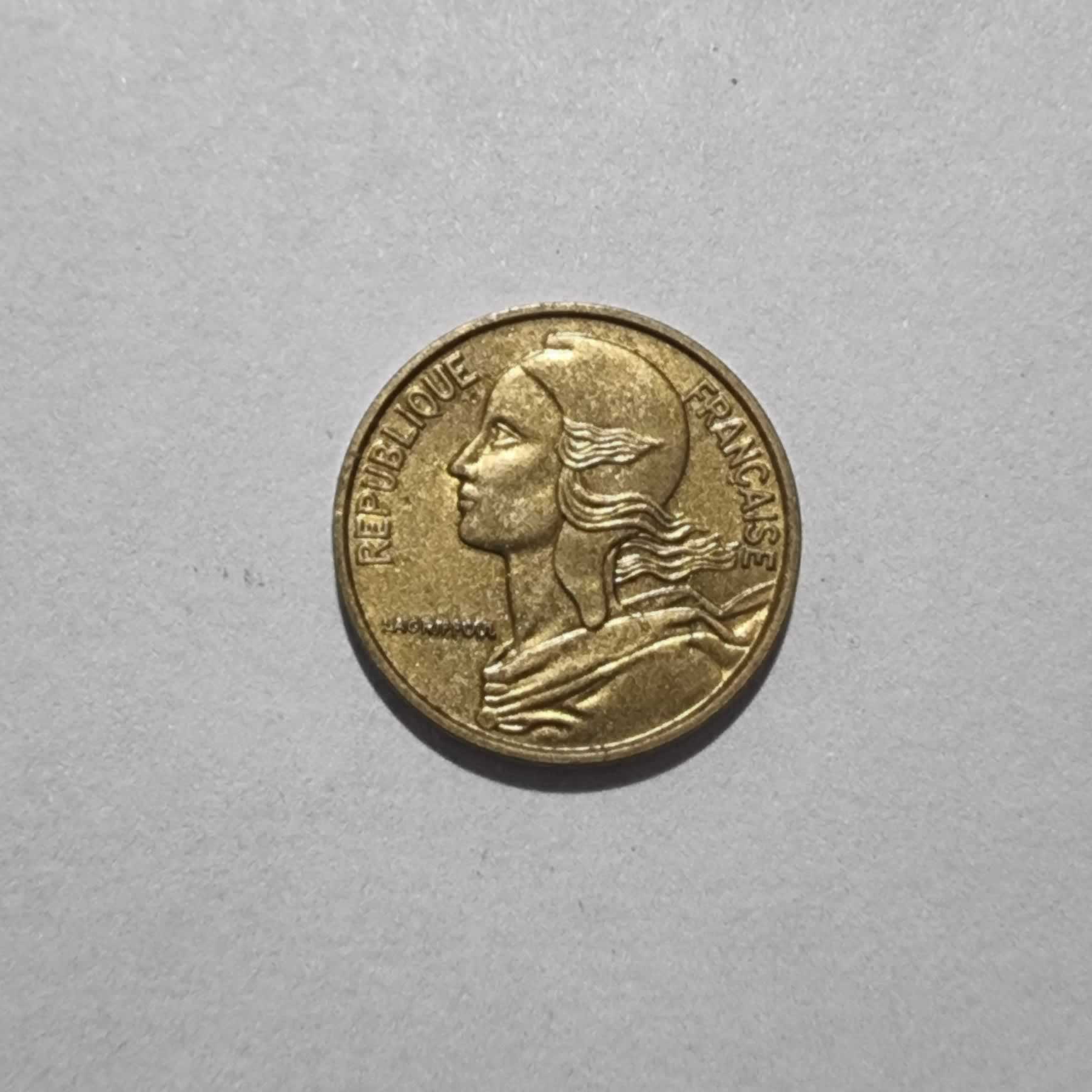 Anverso de 5 Centimes, 1966, Francia · 5ta República