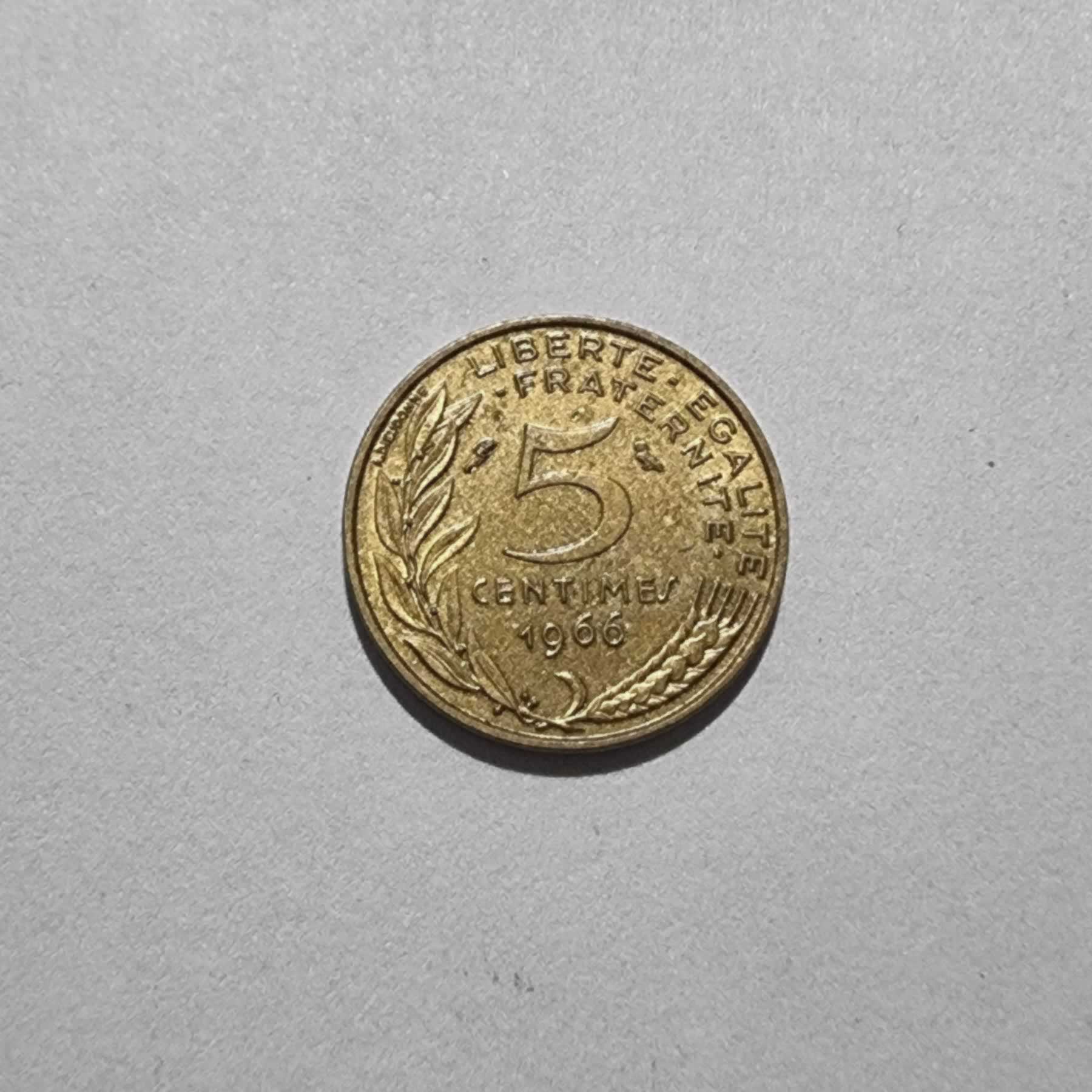 Reverso de 5 Centimes, 1966, Francia · 5ta República