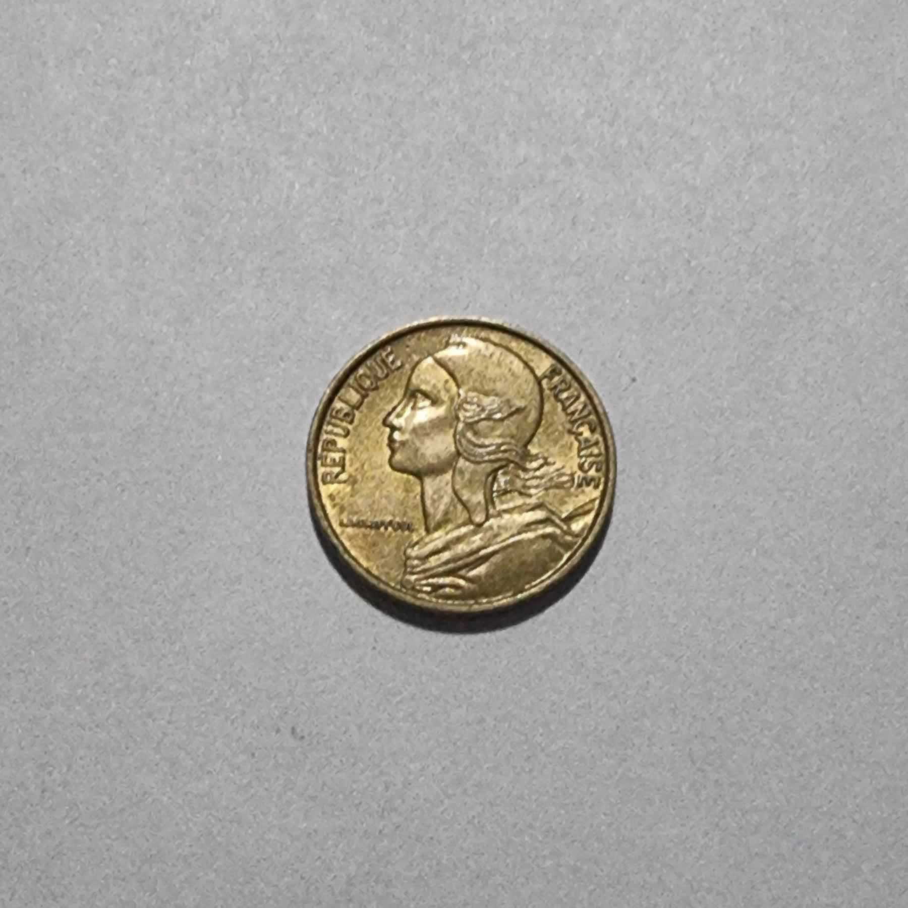 Anverso de 5 Centimes, 1967, Francia · 5ta República