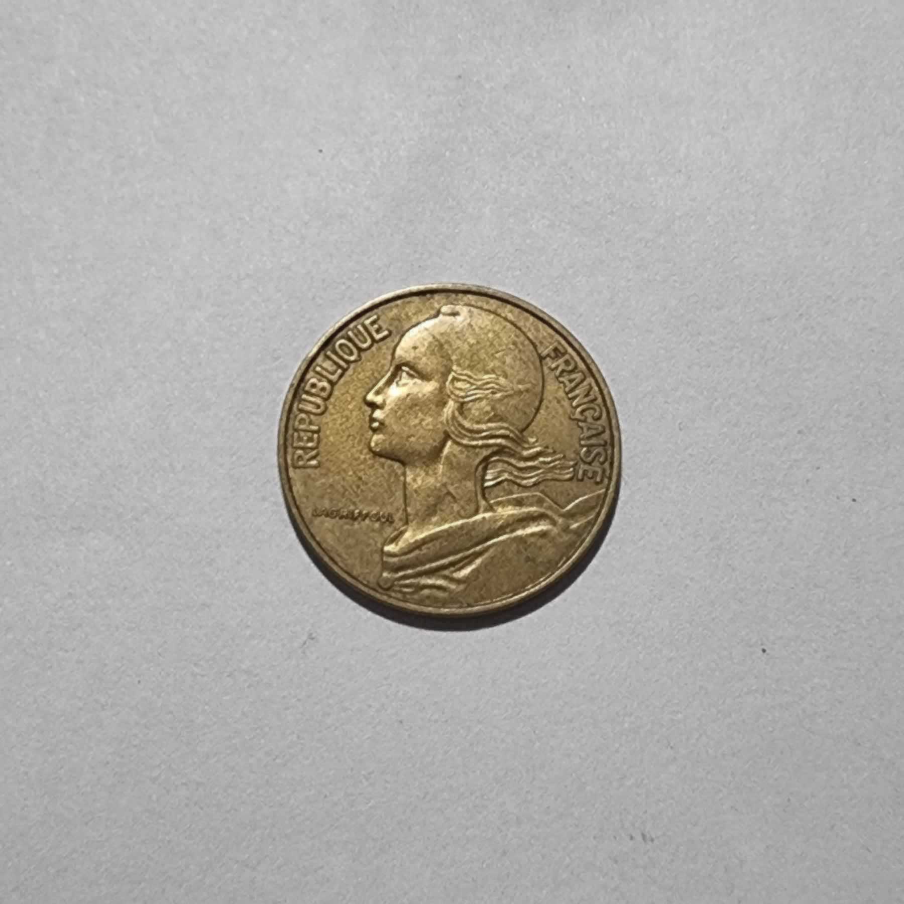 Anverso de 20 Centimes, 1967, Francia · 5ta República