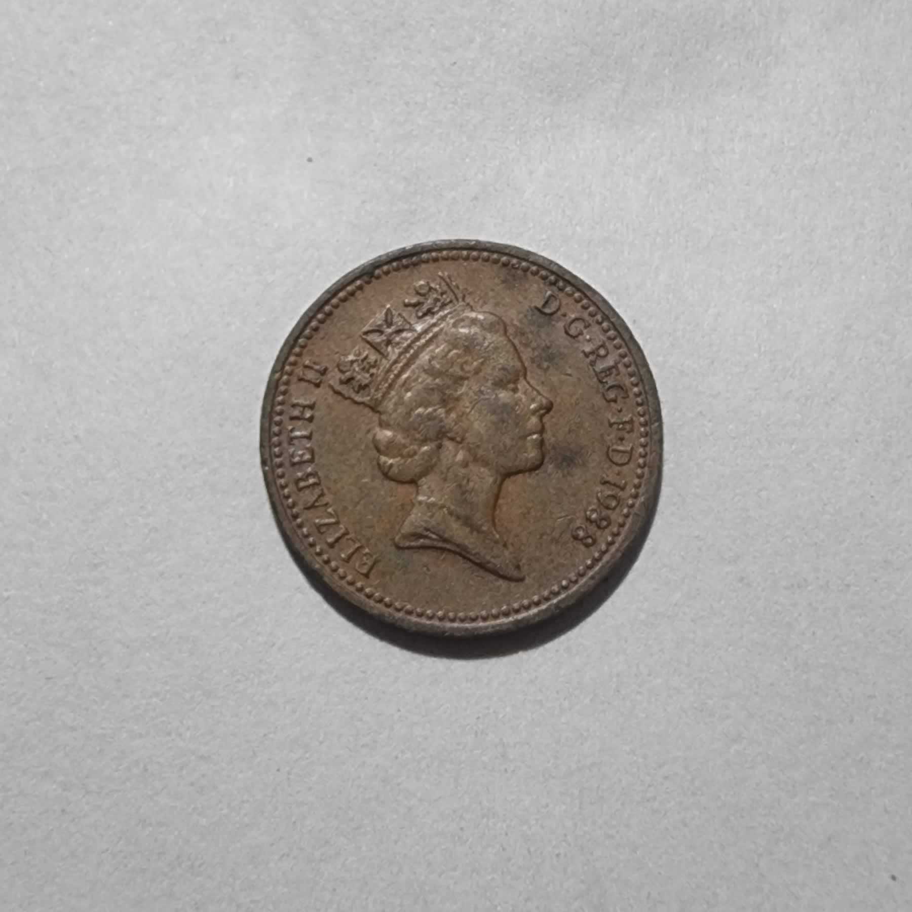 Anverso de 1 Penny, 1988, Gran Bretaña
