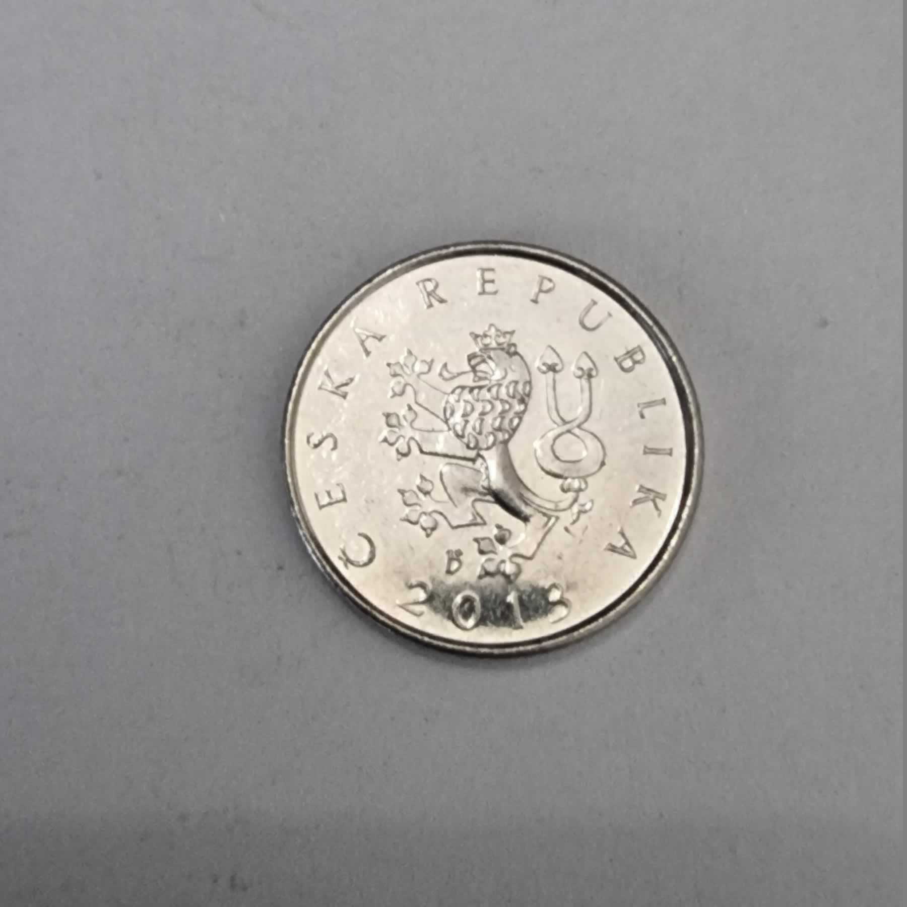 Anverso de 1 Koruna, 2013