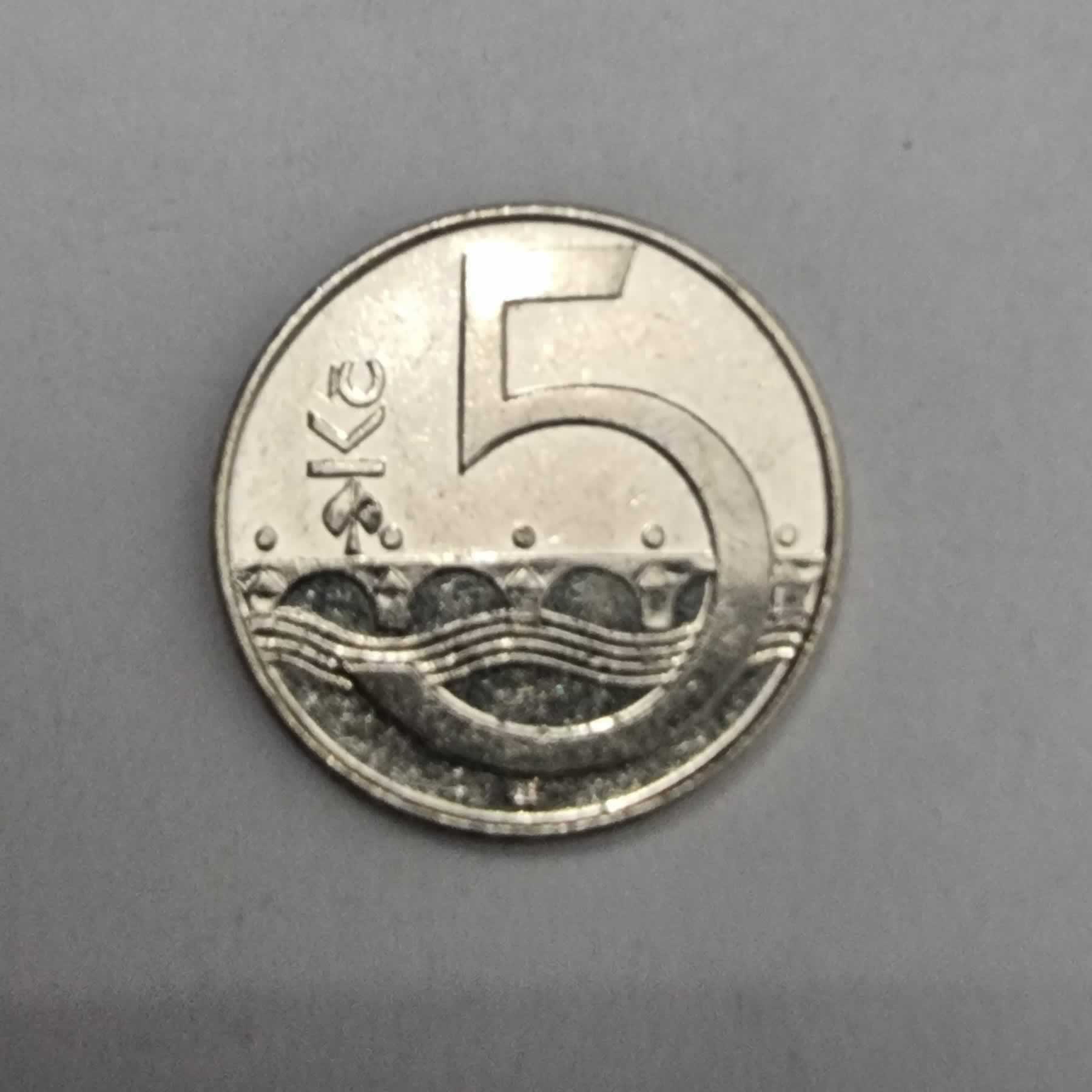 Reverso de 5 Korun, 2008