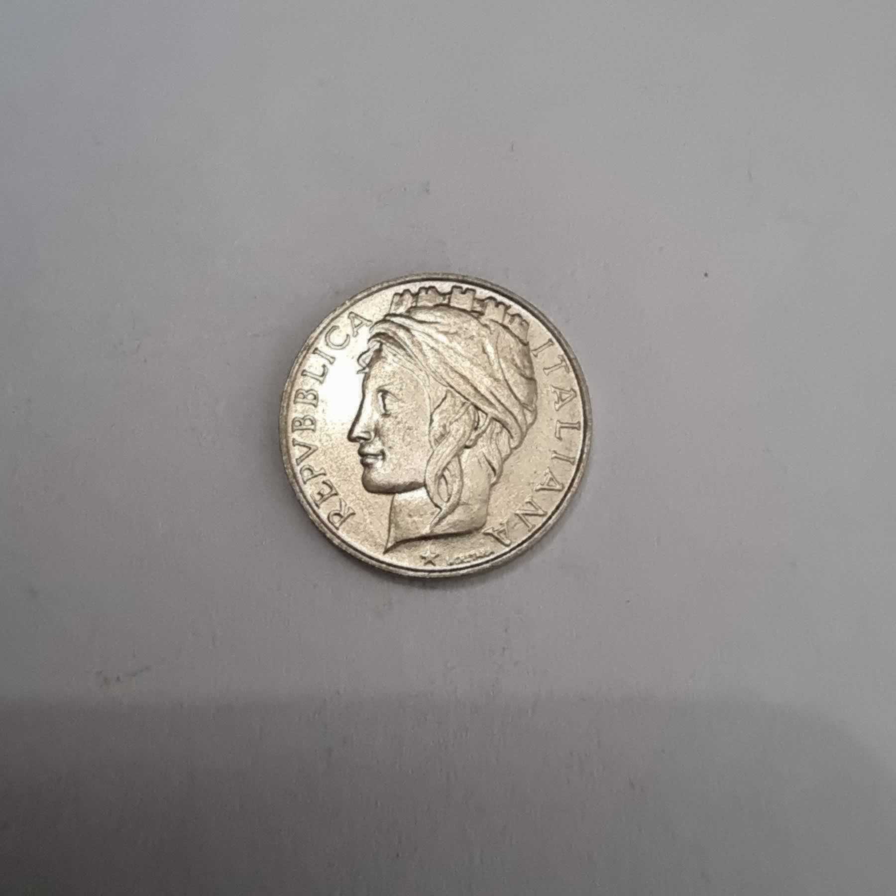 Anverso de 50 Lire, 1996 R, Italia · República