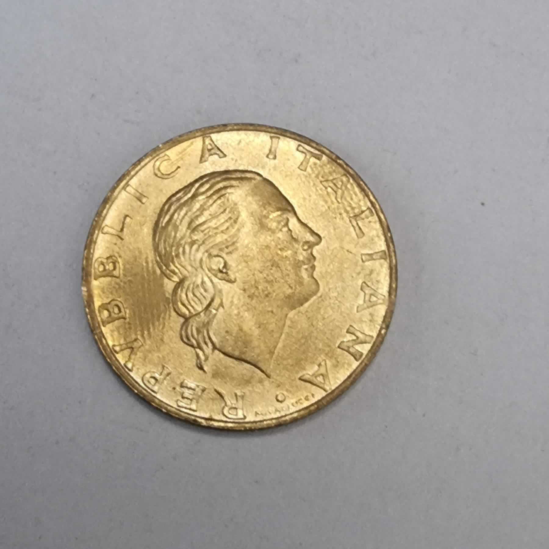 Anverso de 200 Lire, 1995 R, Italia · República