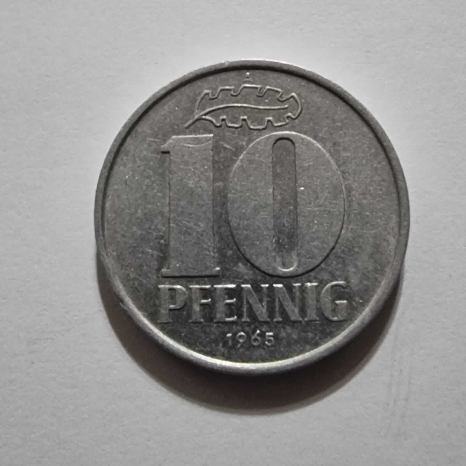 Reverso de 10 Pfennig, 1965 A