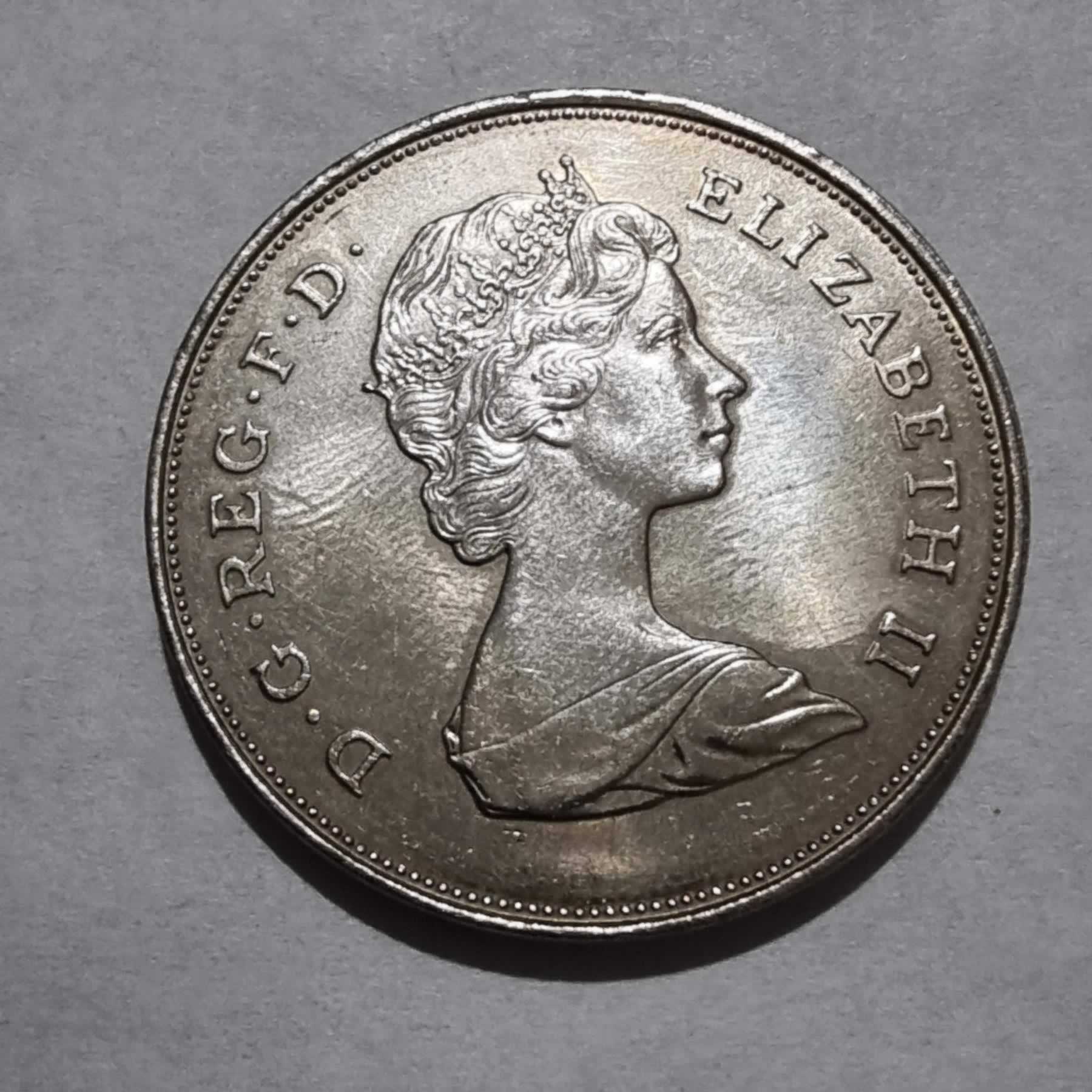 Anverso de 25 New Pence, 1981