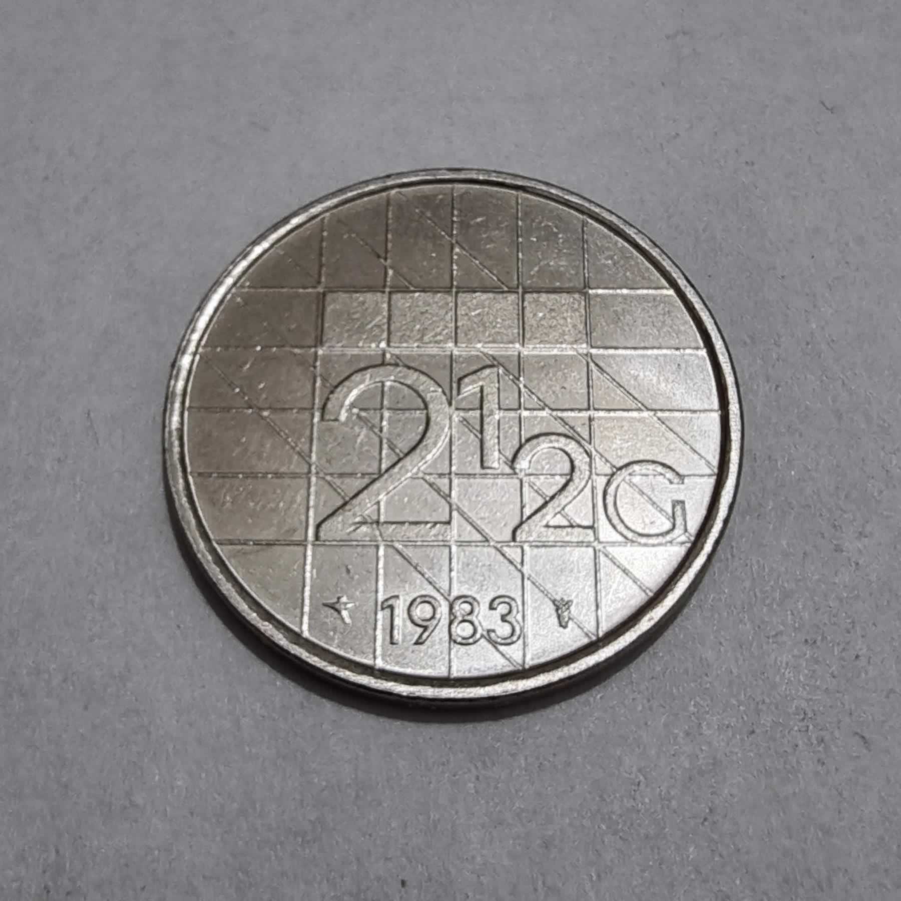 Reverso de 2-1/2 Gulden, 1983