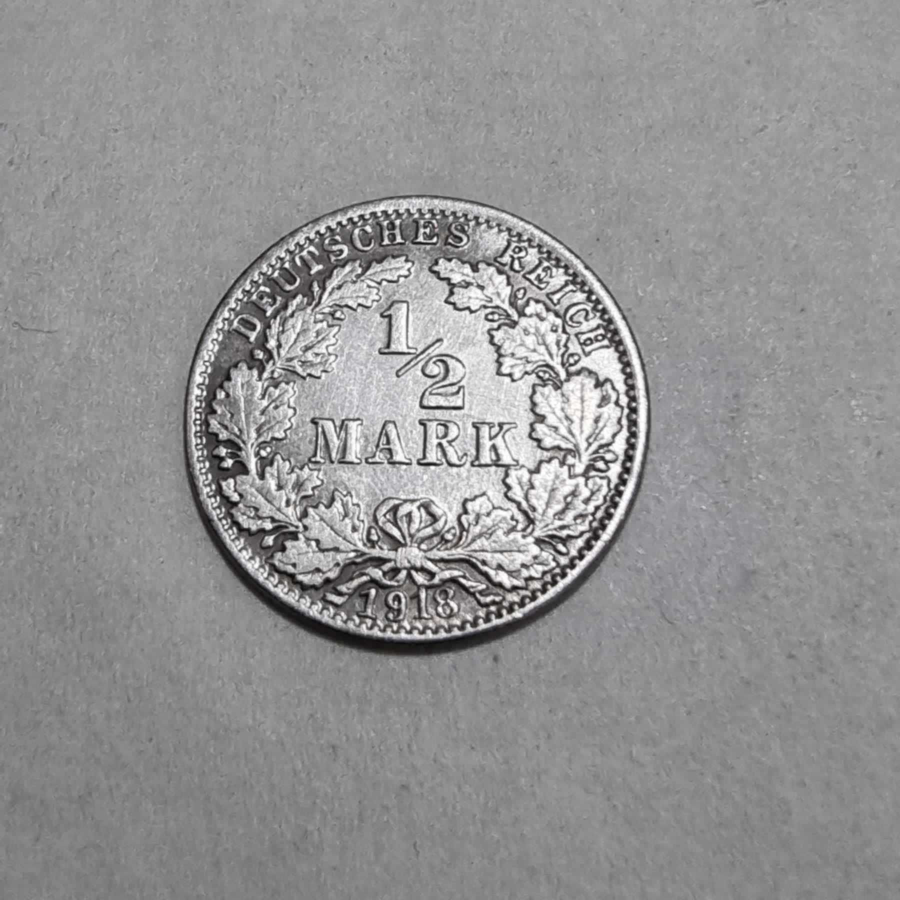 Reverso de 1/2 Mark, 1918 J