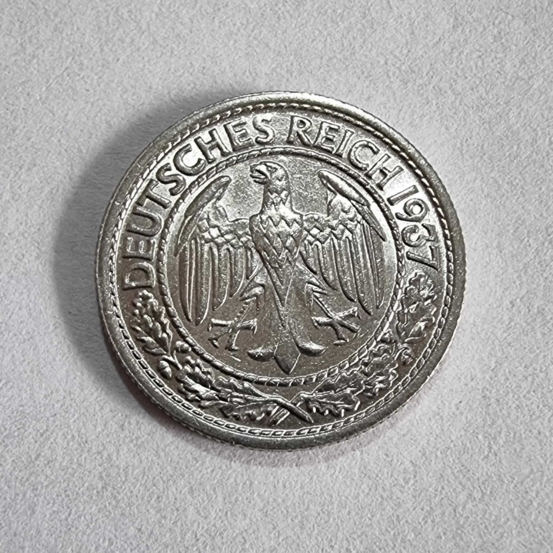 Anverso de 50 Reichspfennig, 1937 A