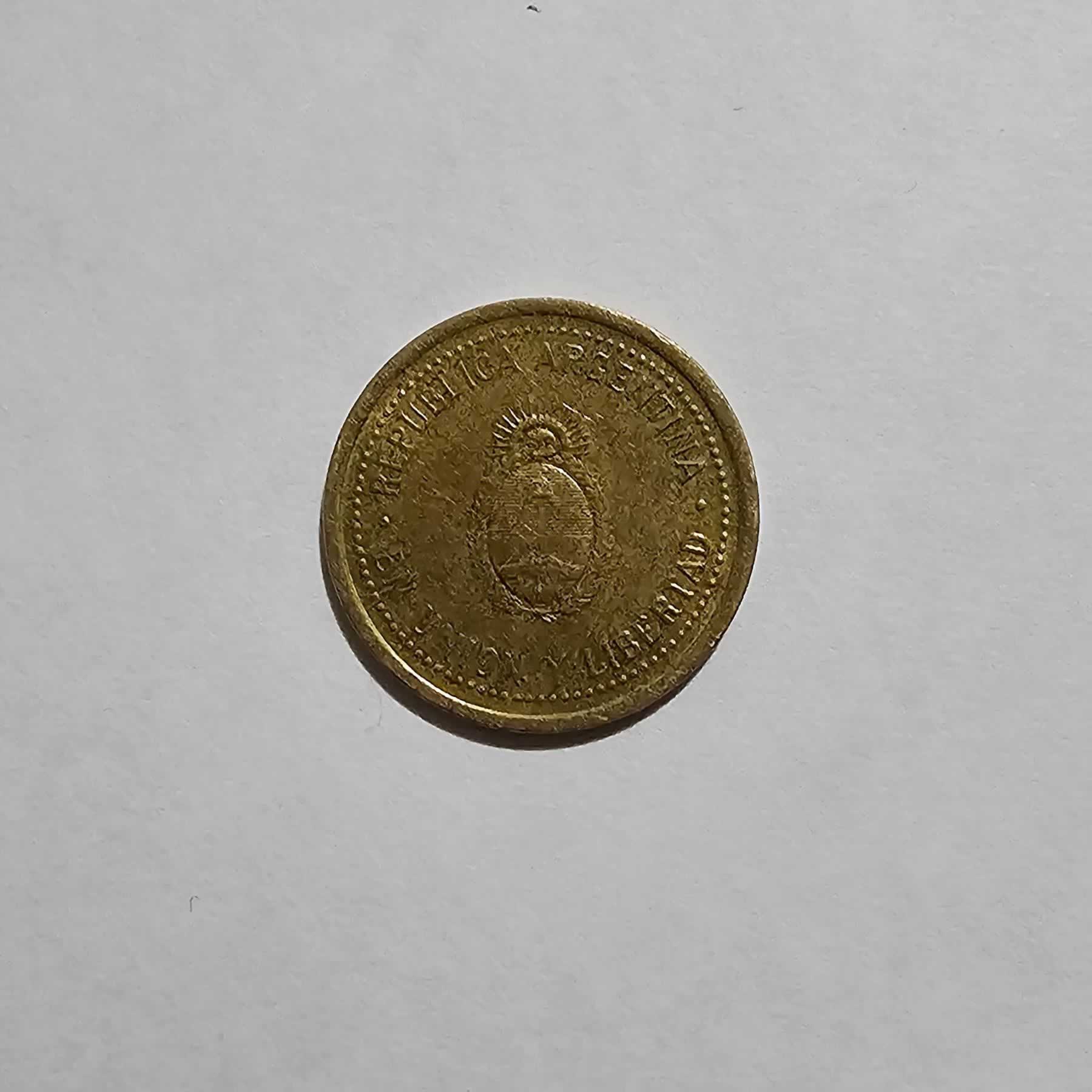 Anverso de 10 Centavos, 2005