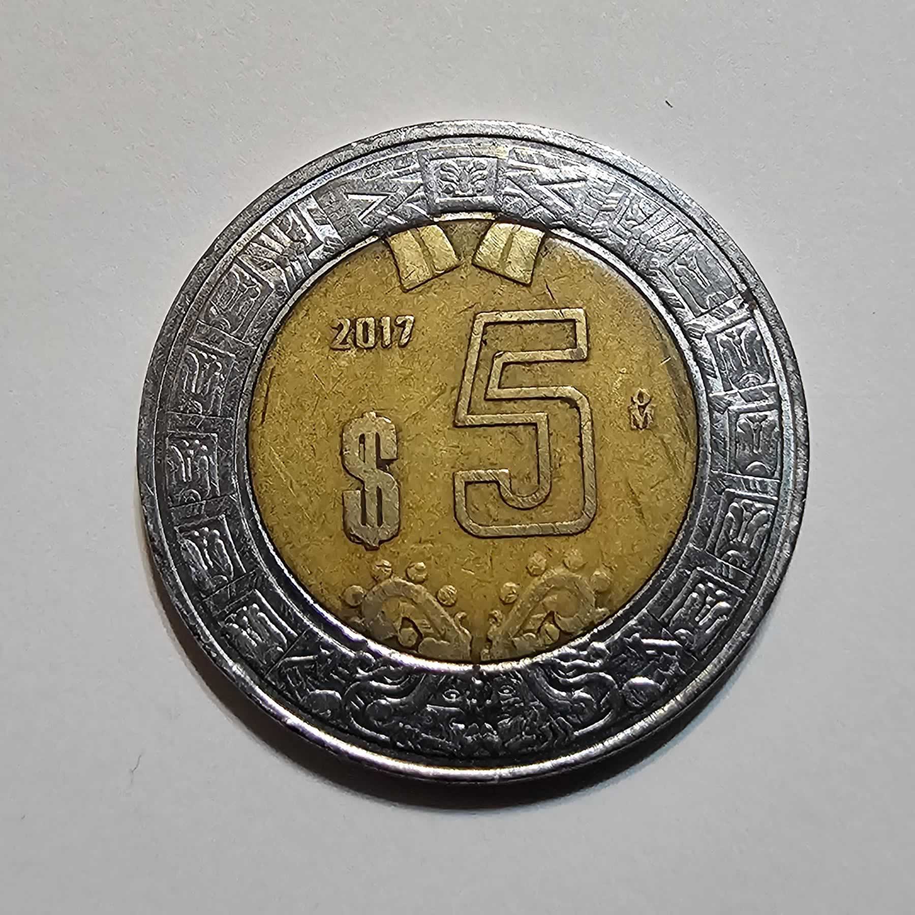 Reverso de 5 Pesos, 2017 Mo