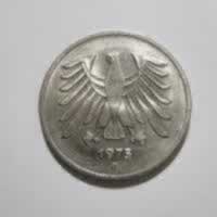 Anverso de 5 Marks, 1975 D