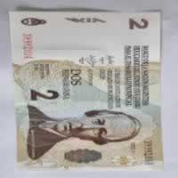 Anverso de 2 pesos, 2001 - 2006